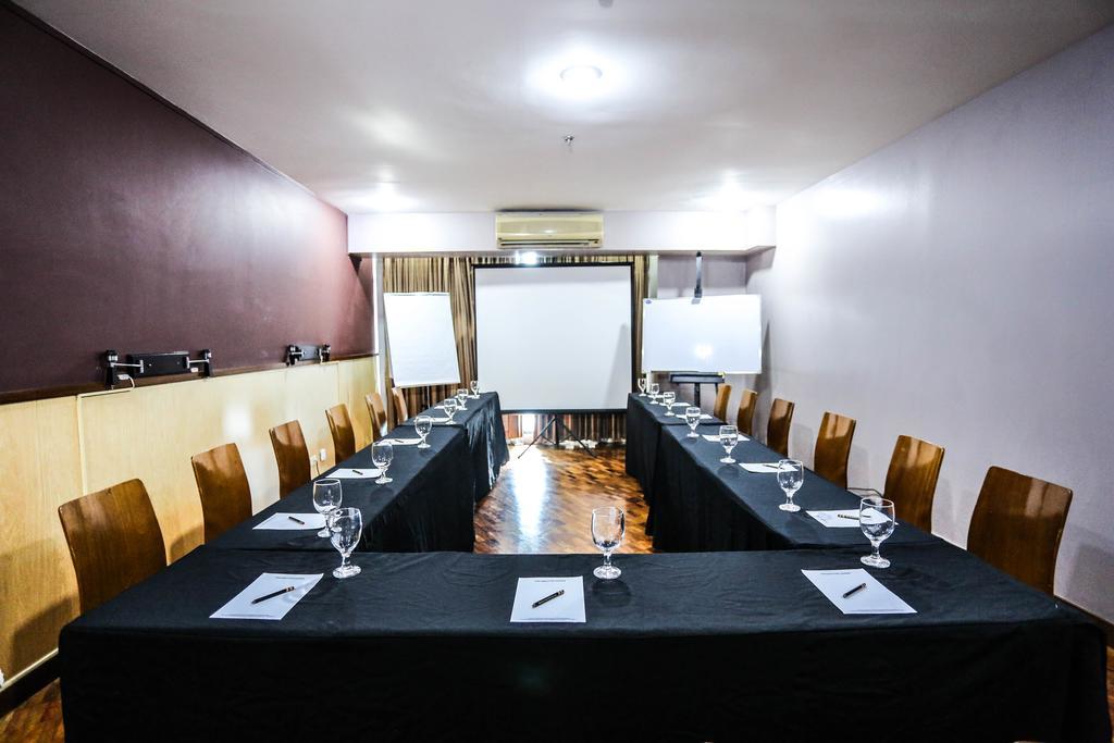 The Malayan Plaza Hotel Pasig City Buitenkant foto