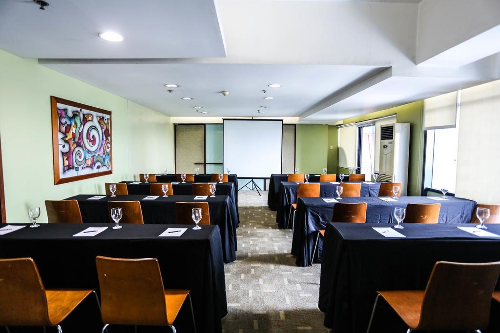 The Malayan Plaza Hotel Pasig City Buitenkant foto