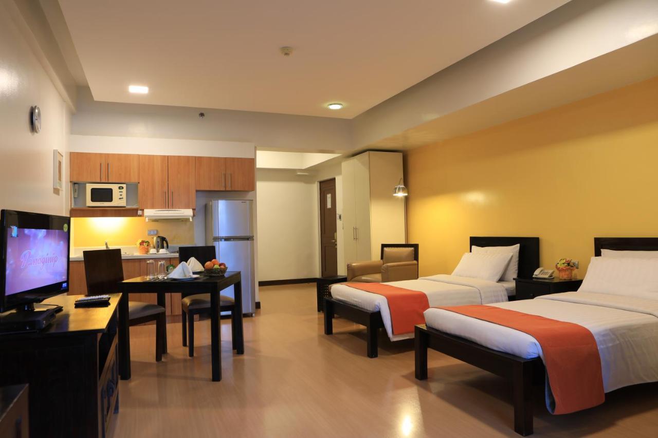 The Malayan Plaza Hotel Pasig City Buitenkant foto