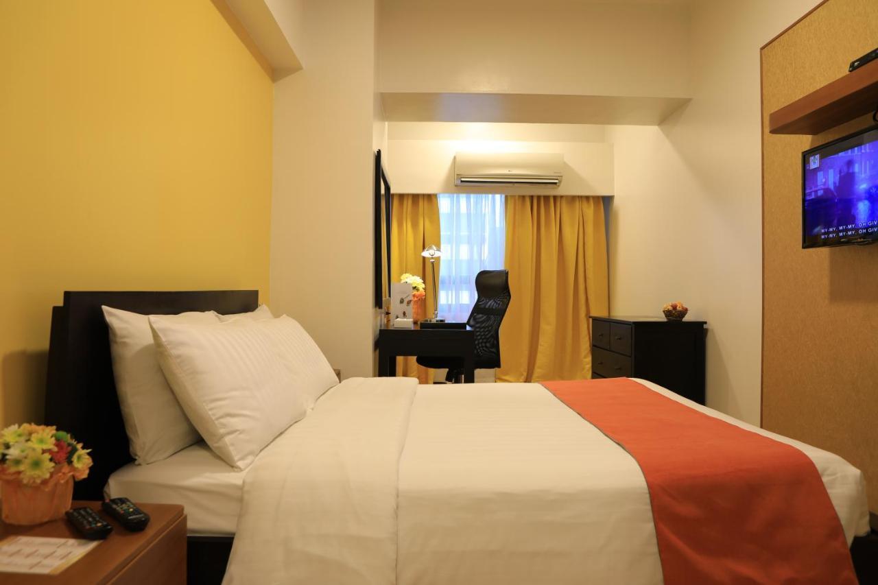 The Malayan Plaza Hotel Pasig City Buitenkant foto