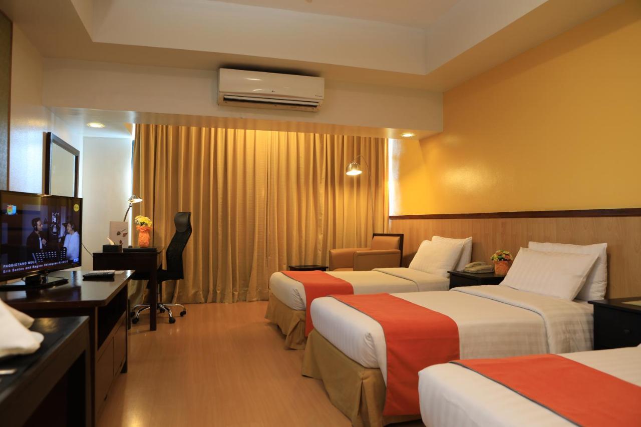 The Malayan Plaza Hotel Pasig City Buitenkant foto