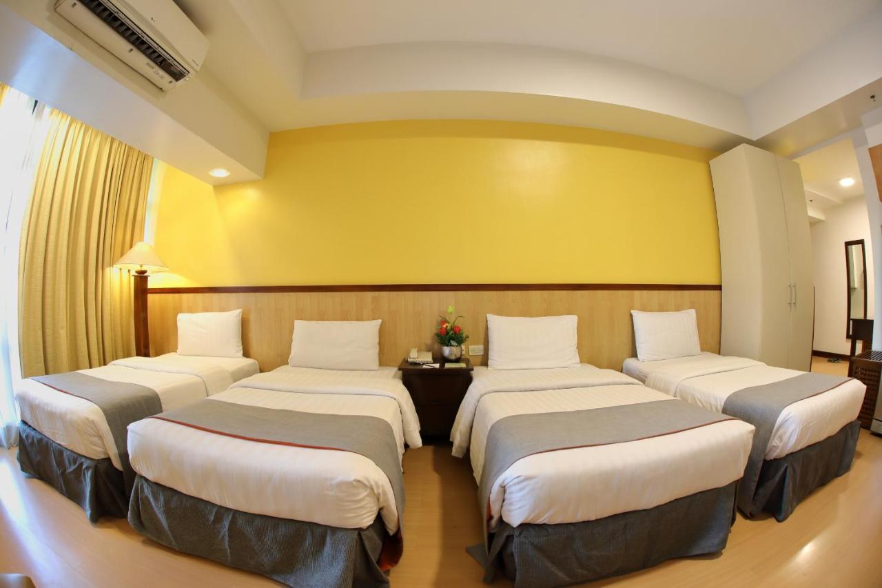 The Malayan Plaza Hotel Pasig City Buitenkant foto
